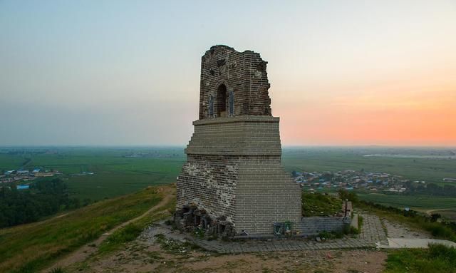 沈阳石佛寺残塔:最"悲催"的千年古塔