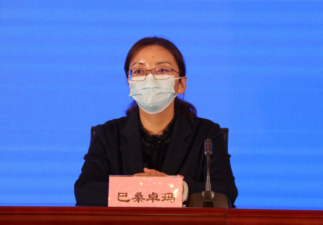 巴桑卓玛说,针对西藏班(包括2022年新录取学生)学生出藏返校时间,西藏