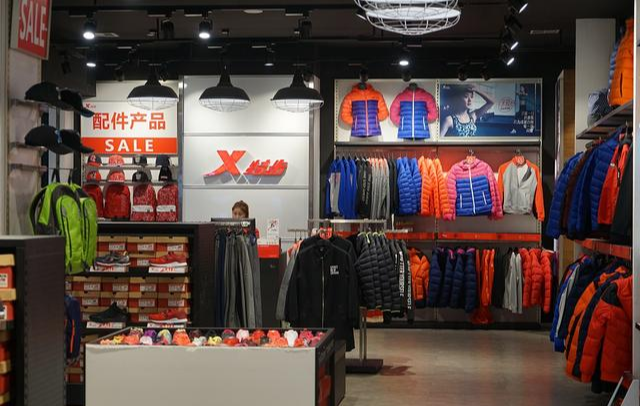 运动休闲鞋品牌排行_运动鞋品牌排行这些大牌运动鞋可以准备存钱下手了