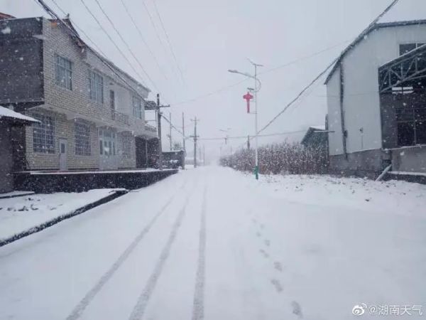 今年首个暴雪预警拉响！问世间“晴”为何物，上海的雪安排上了？休闲区蓝鸢梦想 - Www.slyday.coM