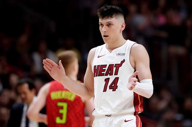 东部高管称若希罗未能提前续约 新季或防守懒散+刷数据+不愿传球休闲区蓝鸢梦想 - Www.slyday.coM 东部高管称若希罗未能提前续约 新季或防守懒散+刷数据+不愿传球休闲区蓝鸢梦想 - Www.slyday.coM