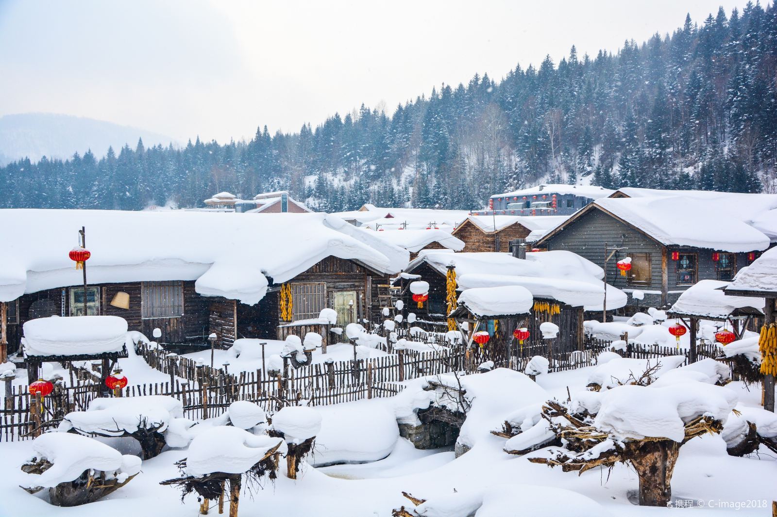 成也雪乡败也雪乡黑龙江雪乡景区暂停运营损失难以估量