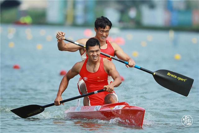 铁骨钢皮的"执桨人"——记云南省皮划艇名将刘浩