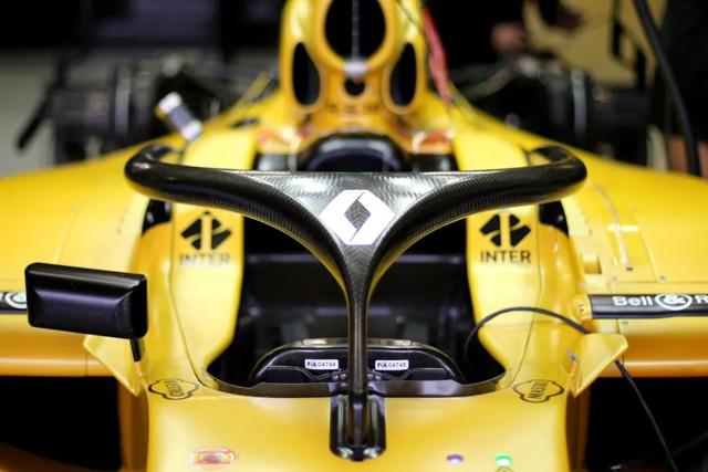 halo系统刚被引入f1时,因其造型被车迷称为"人字拖".