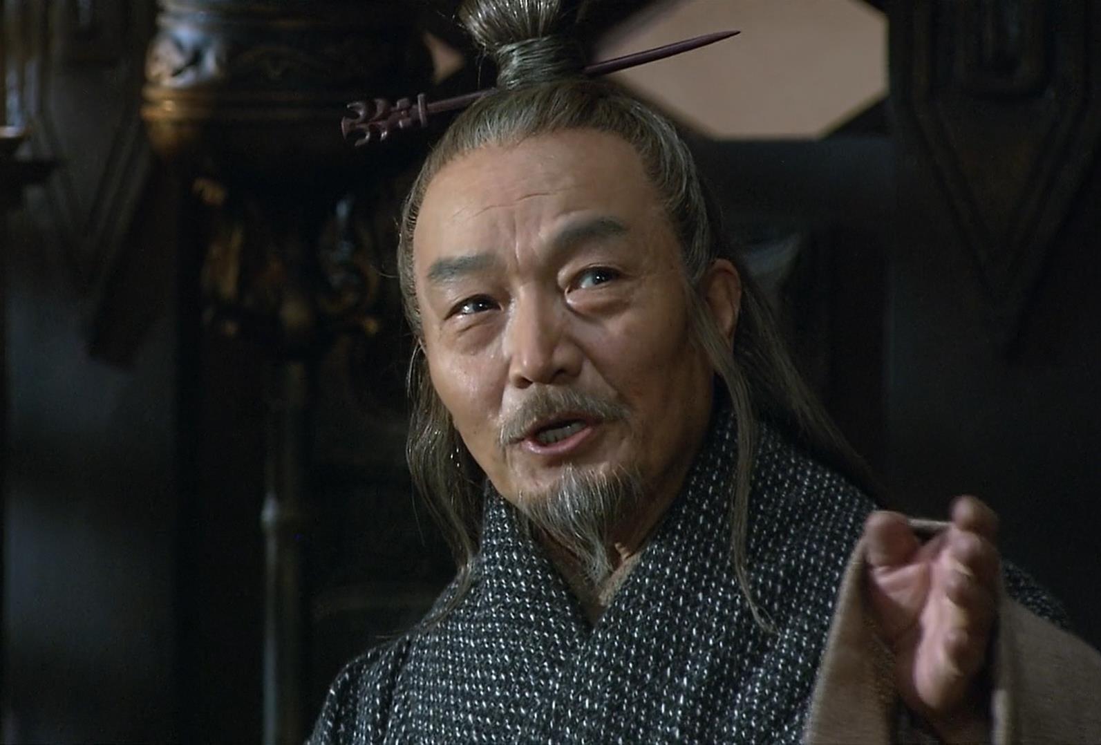 刘表帐下八大猛将,一人射杀孙坚,两人可退马超,四人敢单挑关羽