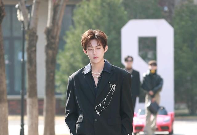 目前《青春有你3》第一轮排名的内容已经公布了,乐华娱乐的刘琦和