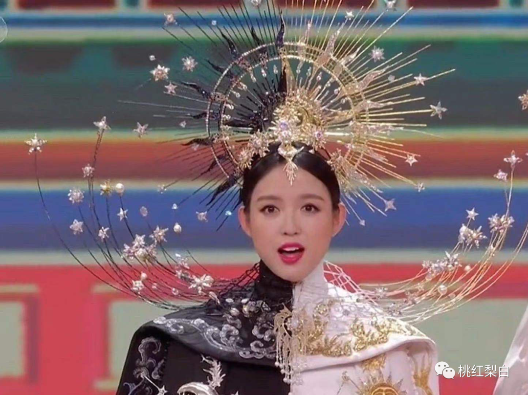 2021春晚舞台惊艳瞬间奚梦瑶何穗张梓琳同台斗艳美翻了