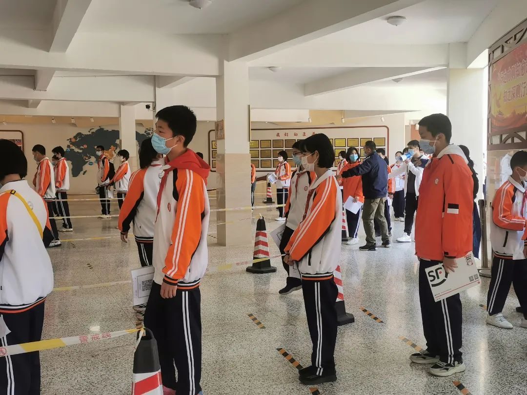 福州师生核酸采样现场直击！要复课啦，你准备好了吗？休闲区蓝鸢梦想 - Www.slyday.coM