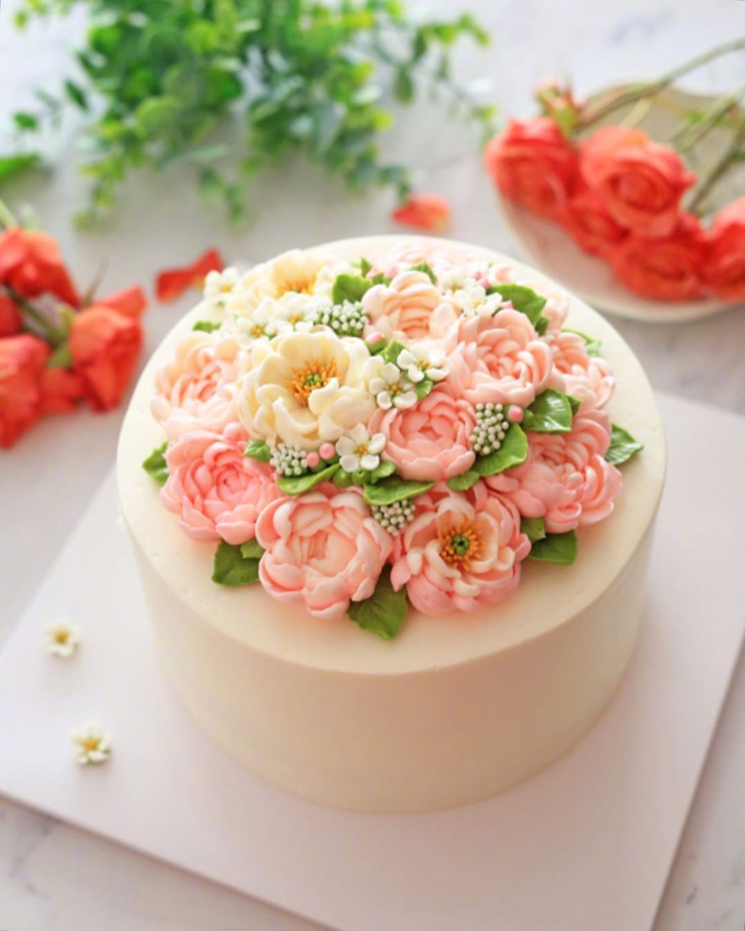 韩国蛋糕品牌blanc.b.cake打造的繁花似锦的春日蛋糕