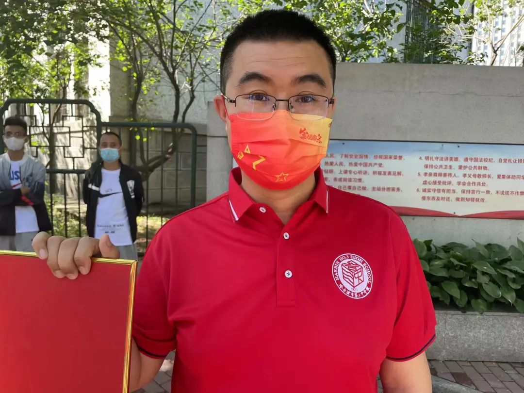 高考“独家记忆” 丨致风中飘扬的青春休闲区蓝鸢梦想 - Www.slyday.coM