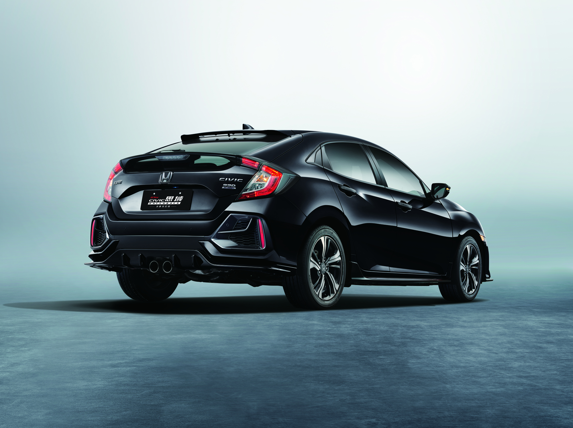 东风本田全新civic思域hatchback上市,共推出4款车型,售价14.39-16