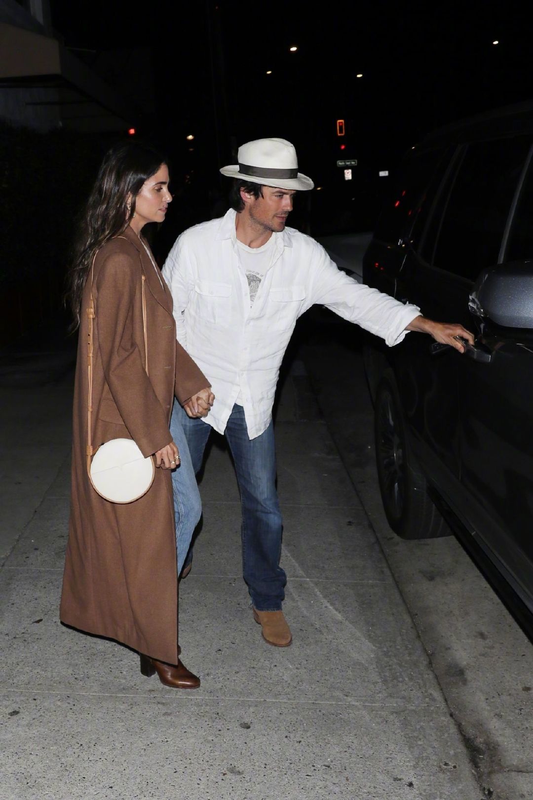 《吸血鬼日记》的伊恩·萨默海尔德和妻子妮基·瑞德nikki__财经头条