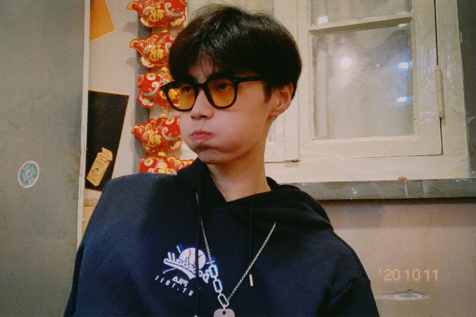 优质男头之黑框眼镜合集 眼镜都挡不住的神仙颜值啊