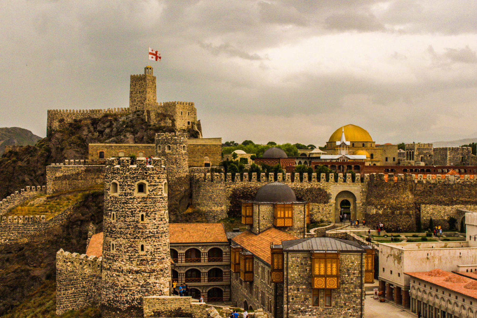 博尔若米是格鲁吉亚中南部的度假胜地