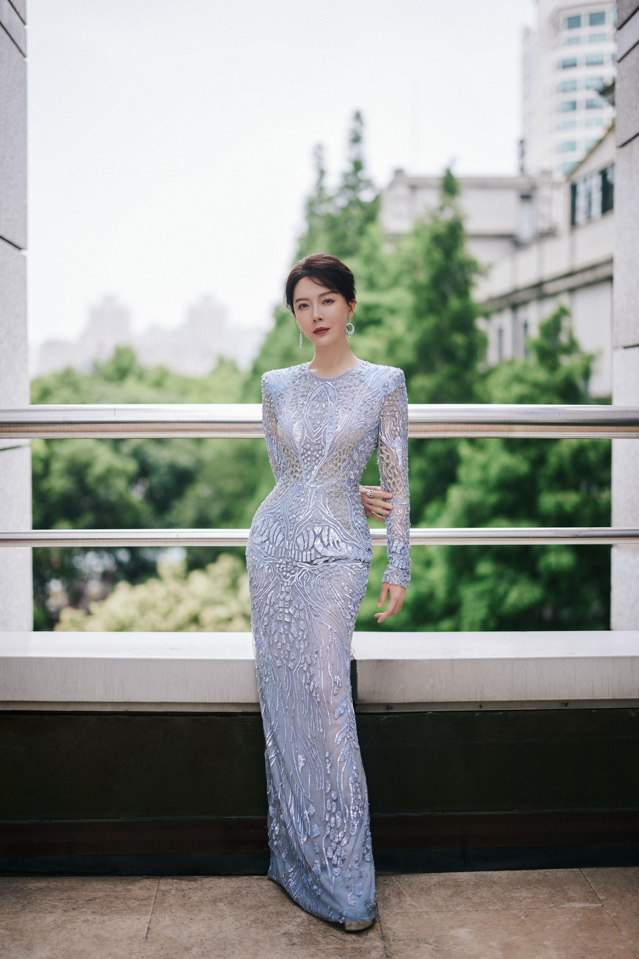 陈数 红毯图就一个字·绝!