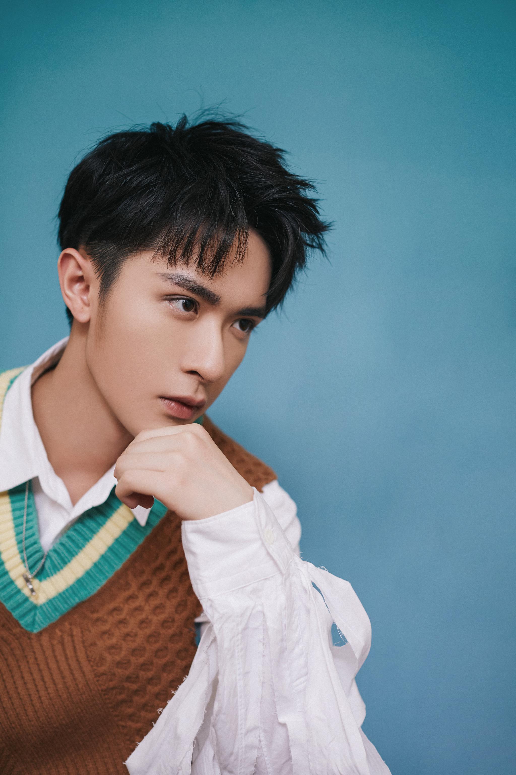 欢娱影视演员@张逸杰 亮相腾讯视频doki11.11超级福利狂欢夜