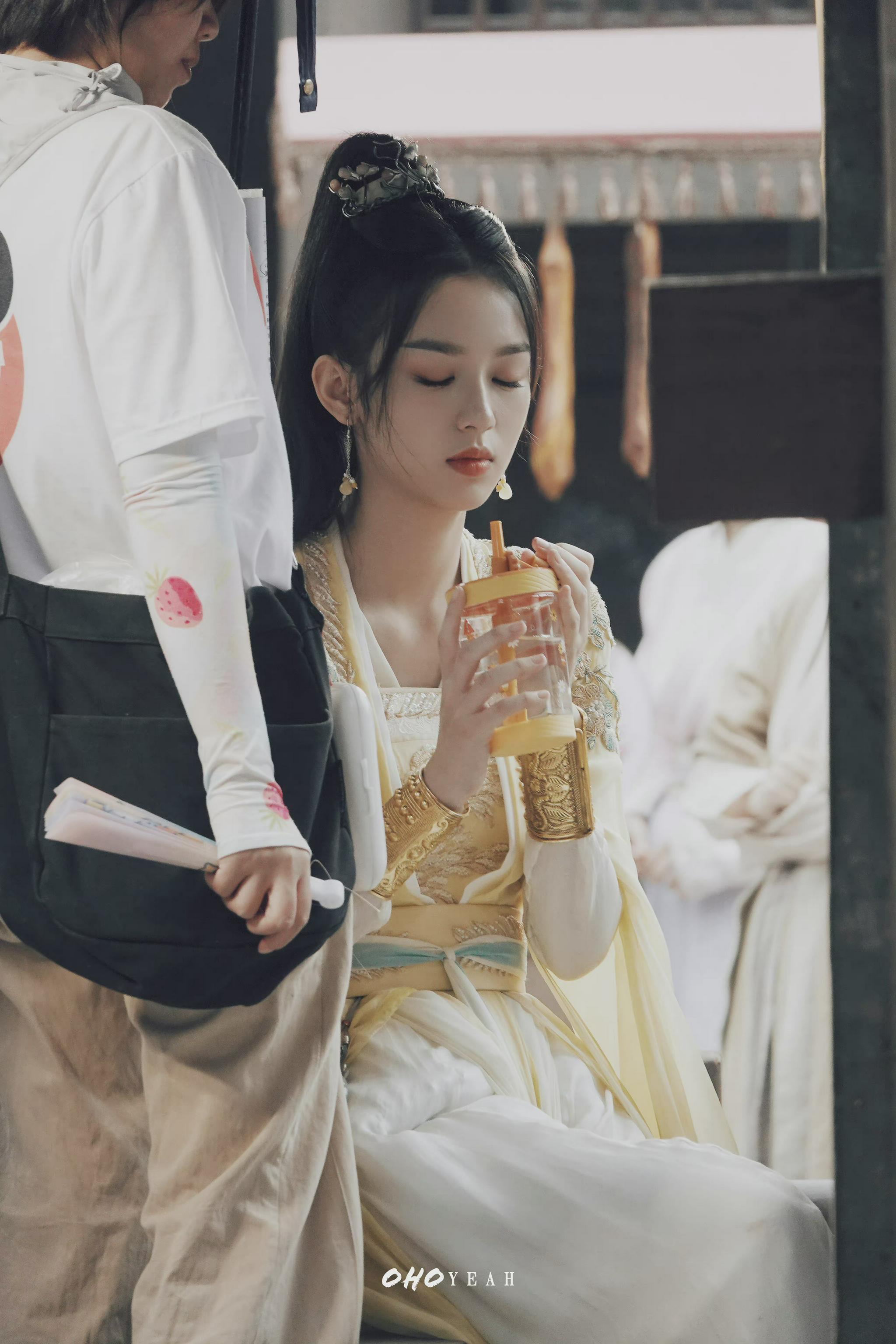 周也×侯明昊~仙侠剧《护心》服装 黄薇_高清图集_新浪网