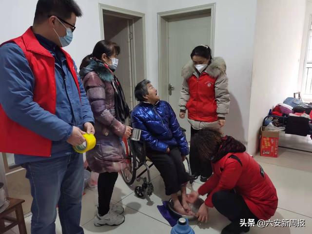 平桥乡齐云社区:节前慰问残疾群众,践行“以人民为中心的发展思想”休闲区蓝鸢梦想 - Www.slyday.coM 平桥乡齐云社区:节前慰问残疾群众,践行“以人民为中心的发展思想”休闲区蓝鸢梦想 - Www.slyday.coM