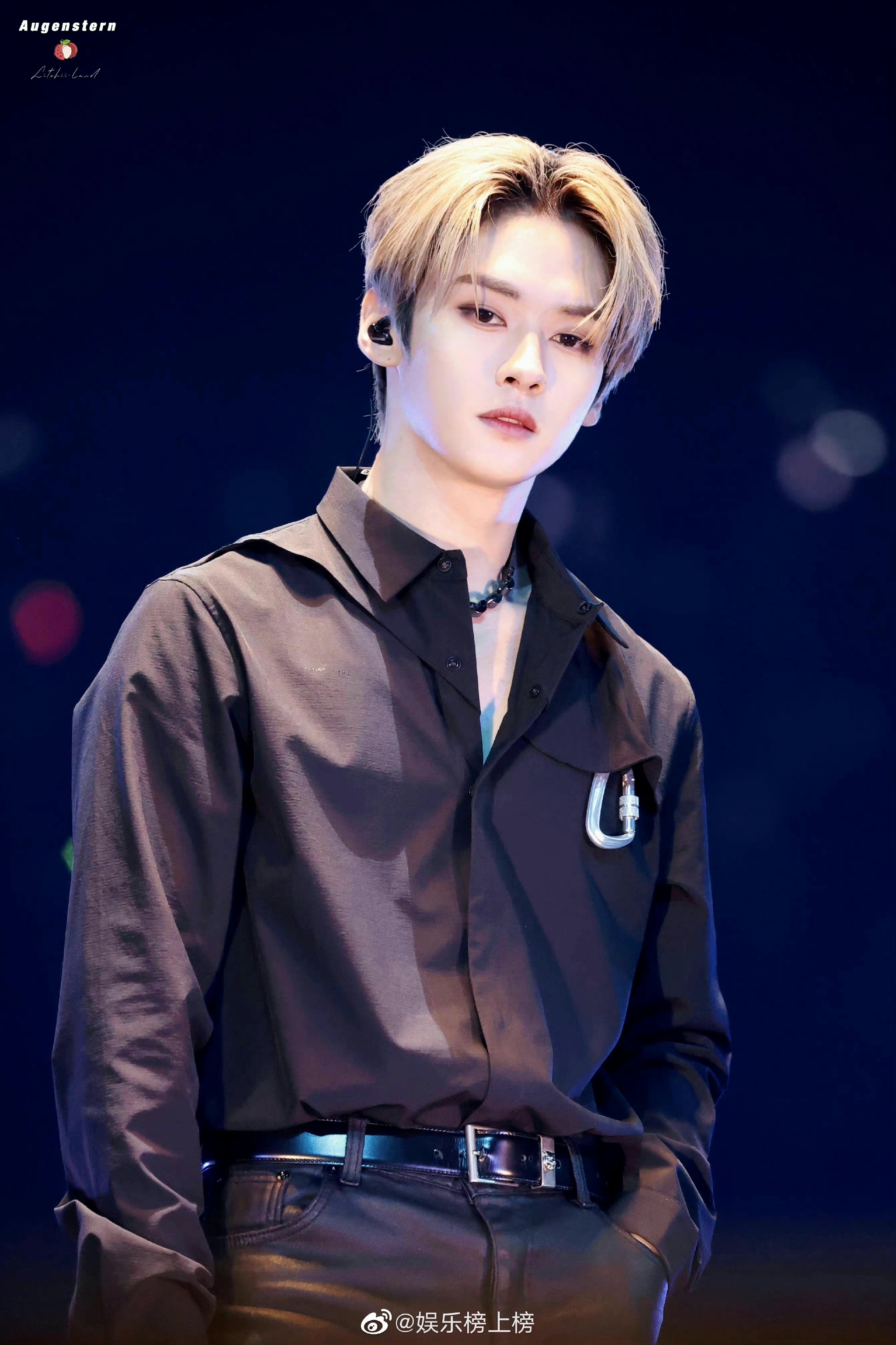 Stray Kids李旻浩LeeKnow的心动颜值 💓 不愧是YG看上的爱豆|李旻浩_新浪新闻