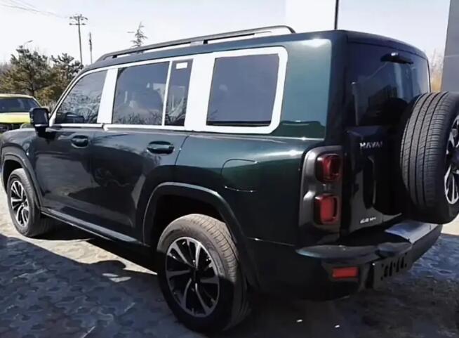 新款哈弗h9无伪装实拍图曝光提供24t9at柴油版新增拖挂资质