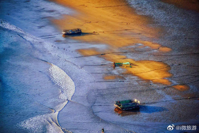 霞浦潮汐之间滩涂更是裸露着变换出不同的美景