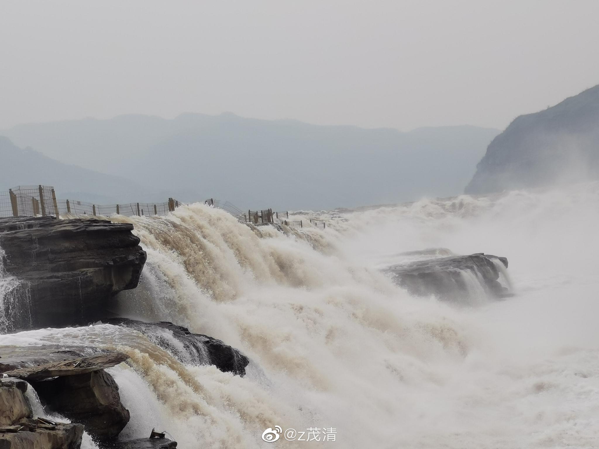 延安黄河壶口瀑布