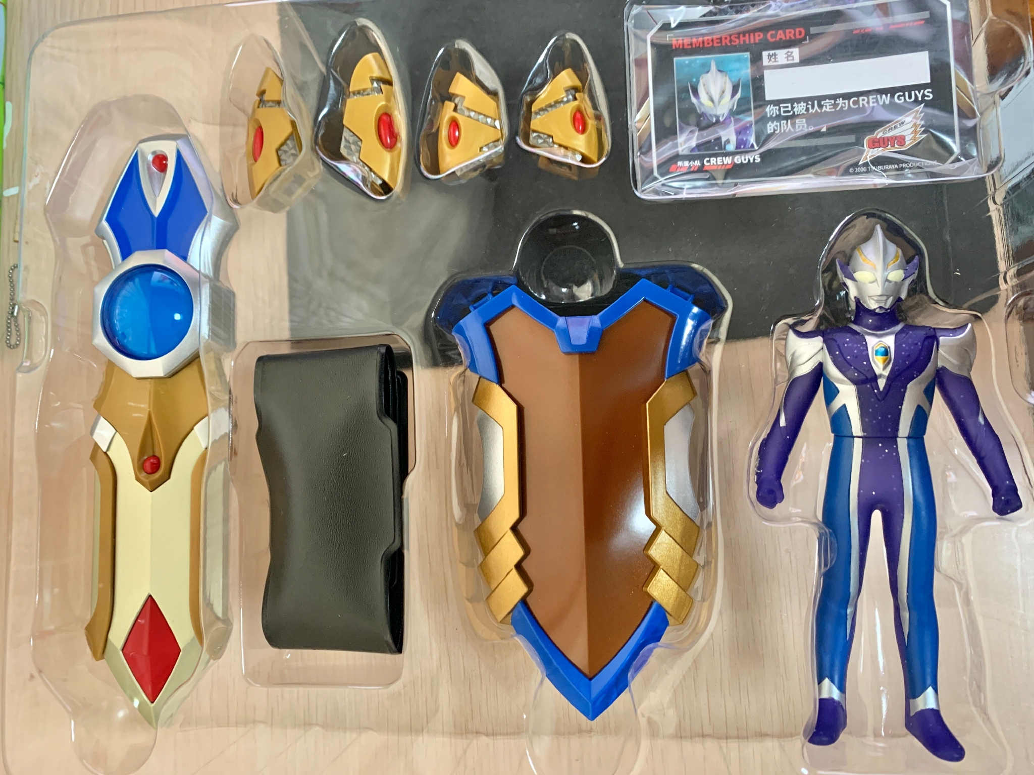 国代的梦比优斯手环和骑士手环 沿用ur的造型……__财经头条