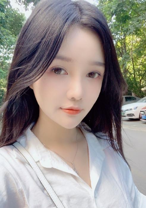 和平精英柔柔晒浴室美照为练出马甲线拼尽全力早餐照让人心疼