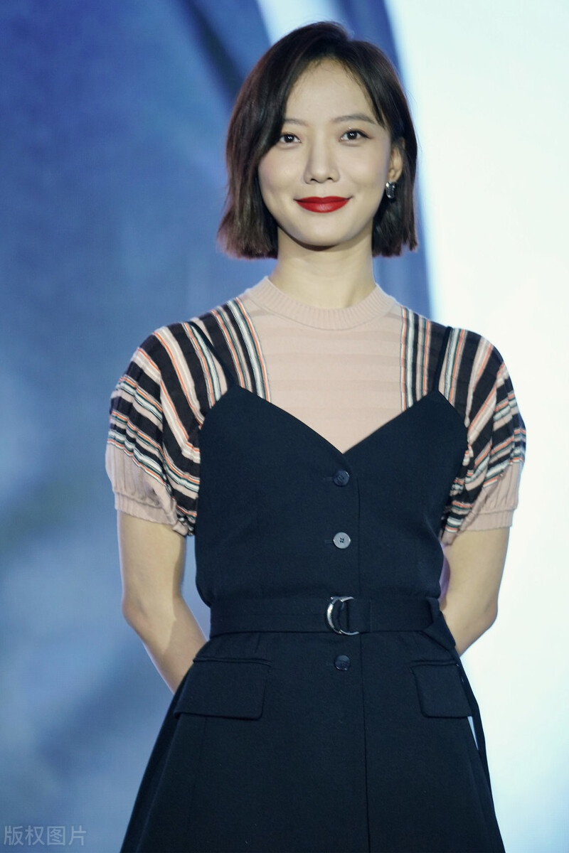 王珞丹气质漂亮胖了女人味十足