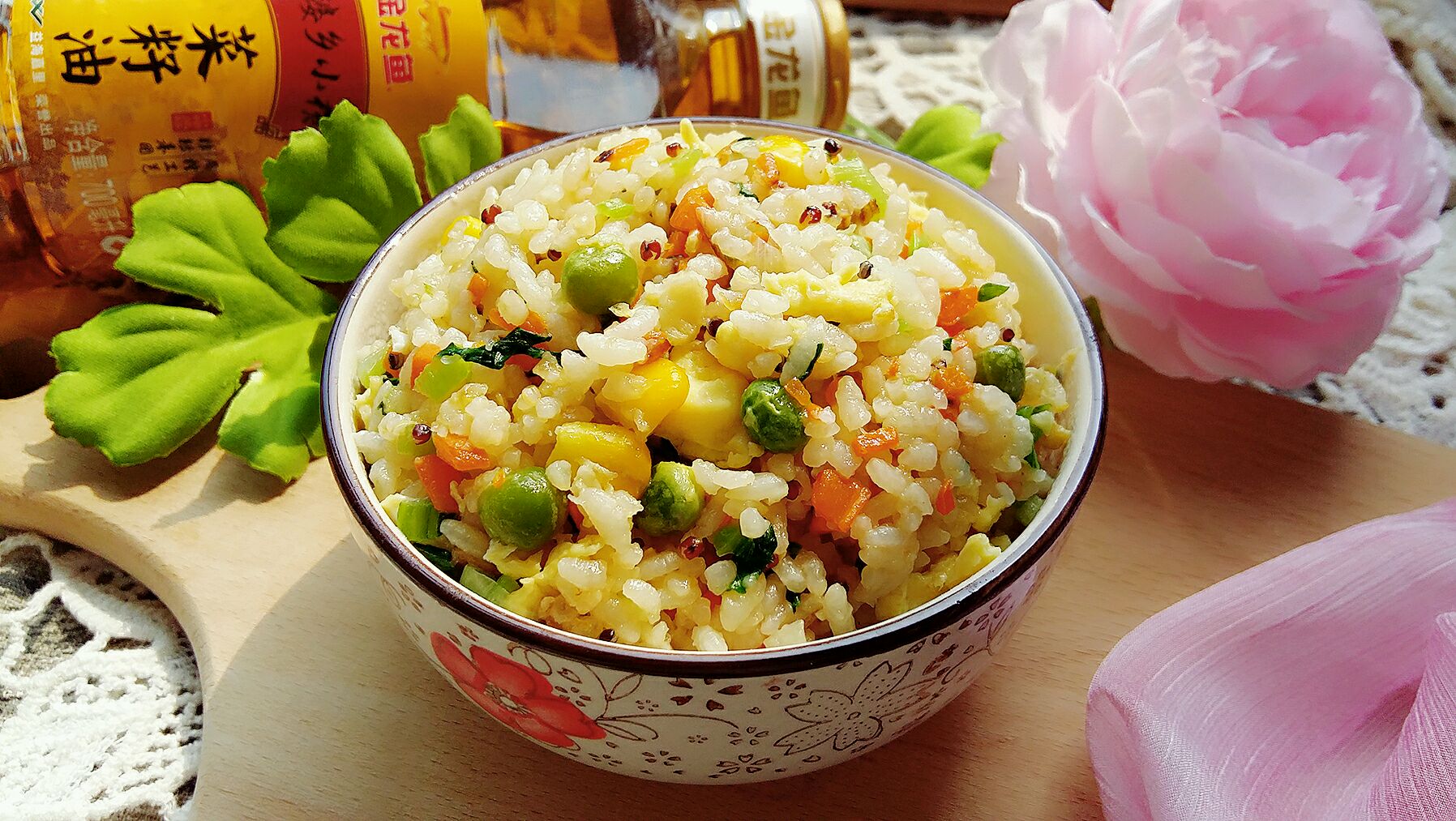 比肉还香的蔬菜炒饭,营养又高做法还简单