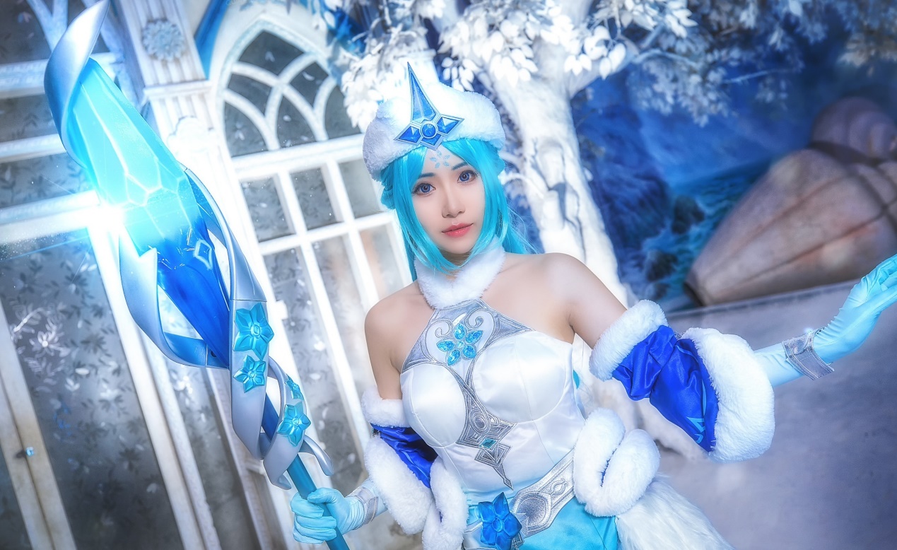 acg最靓cos第43期:小姐姐神还原王昭君,冰雪之美令人目不转睛