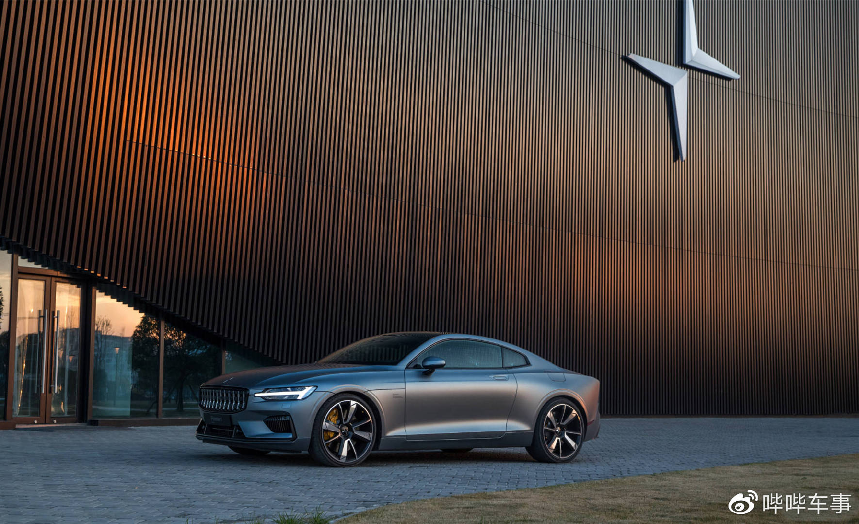 在极星上市两个月后,极星宣布,冯旦将接任内森