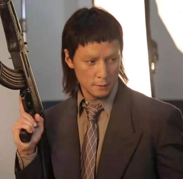 警匪片《除暴》开映,吴彦祖仅用三个表情诠释什么叫"绝望"