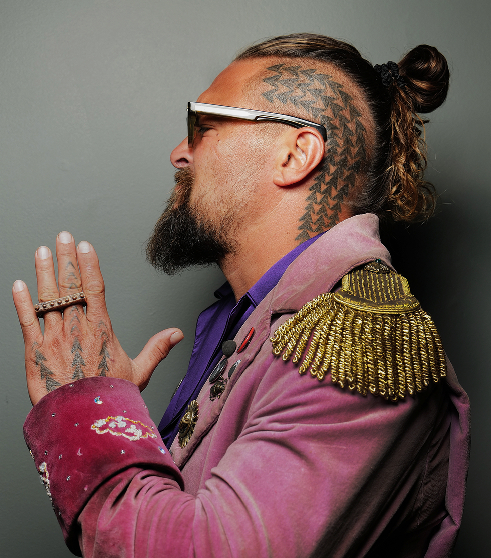 看看是谁可以了 杰森·莫玛 mens health magazine写真