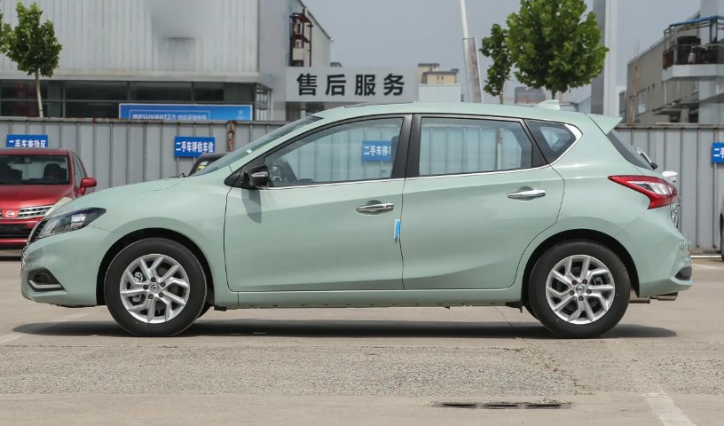 都是采用了日产家族标志性的设计理念,但是日产骐达却给大家展示出了