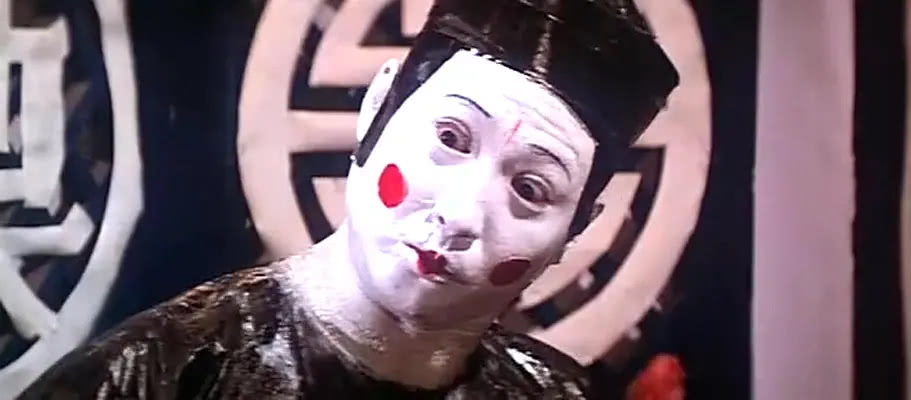 洪金宝灵机一动,掀起香港僵尸片的热潮,成就了林正英的事业巅峰