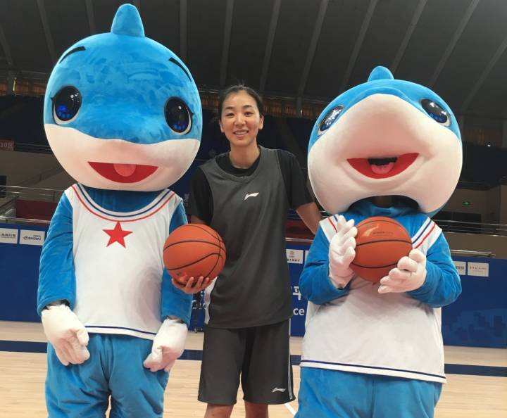 中国女篮名将赵爽宣布退役，2天前刚帮内蒙古女篮夺得WCBA总冠军休闲区蓝鸢梦想 - Www.slyday.coM