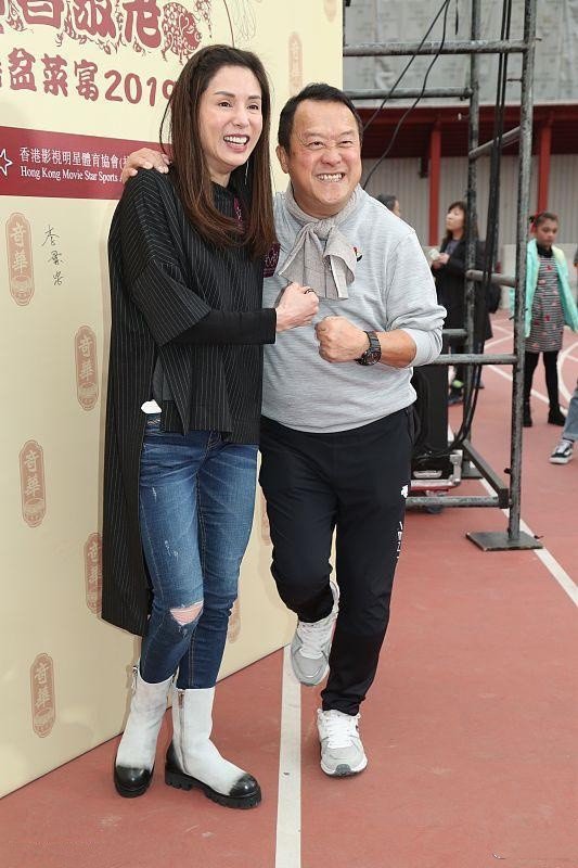 离开滤镜后的李若彤,用上松下紧提升气质感,这才是56岁真实模样休闲区蓝鸢梦想 - Www.slyday.coM 离开滤镜后的李若彤,用上松下紧提升气质感,这才是56岁真实模样休闲区蓝鸢梦想 - Www.slyday.coM