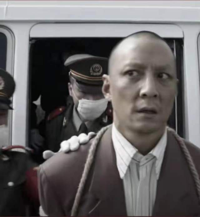 警匪片《除暴》开映,吴彦祖仅用三个表情诠释什么叫"绝望"