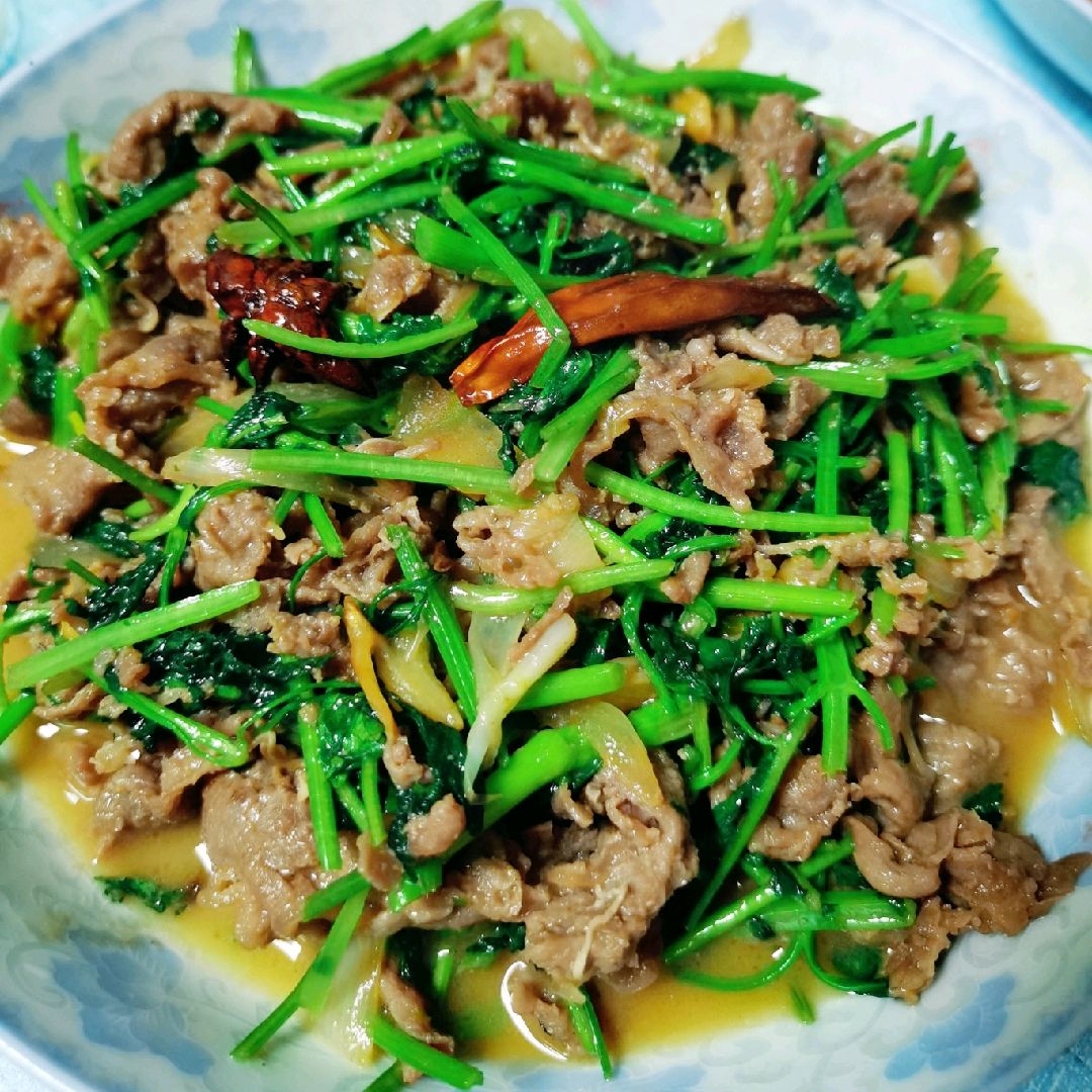 香菜爆羊肉的做法配方真的是简单又美味