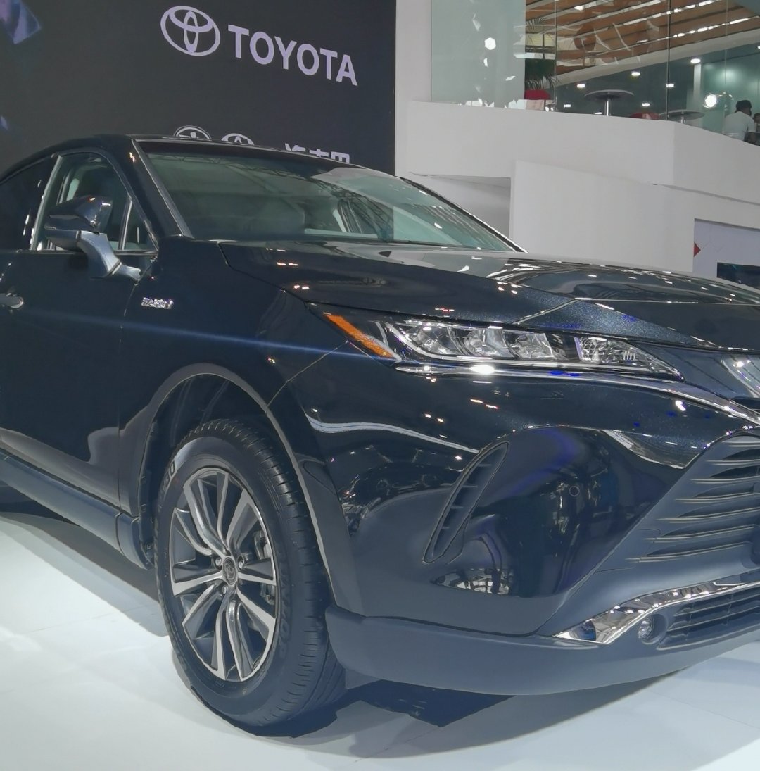 一汽丰田凌放实拍究竟是最美丰田suv还是换壳荣放