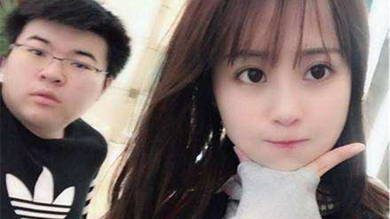 韦神结婚登上热搜第一,证件照男帅女靓绝配!网友:真人生赢家|虎牙|战队_新浪新闻