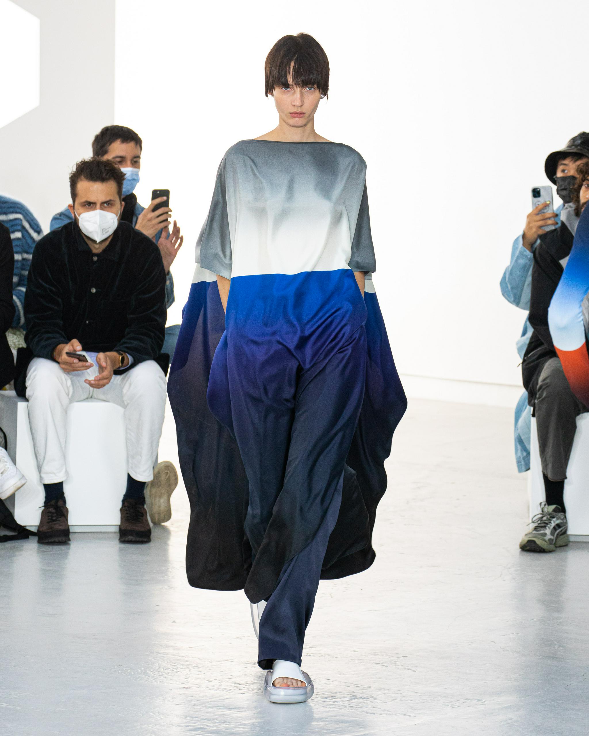 SHANG XIA 2022春夏系列 10月4日……休闲区蓝鸢梦想 - Www.slyday.coM