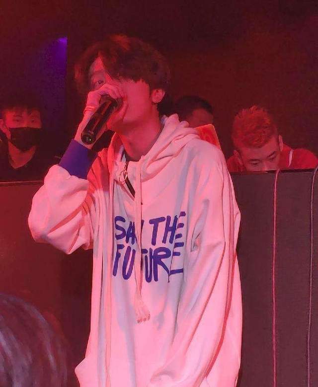 姜云升一挑二圈内富二代接连翻车打电话给他爸咱家没钱吧