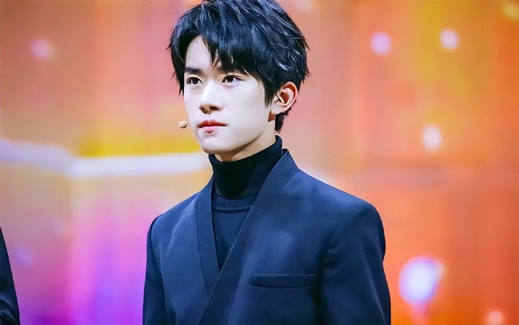 时代峰峻老板李飞透露tfboys合体的时间,疑似是tfboys的解散时间