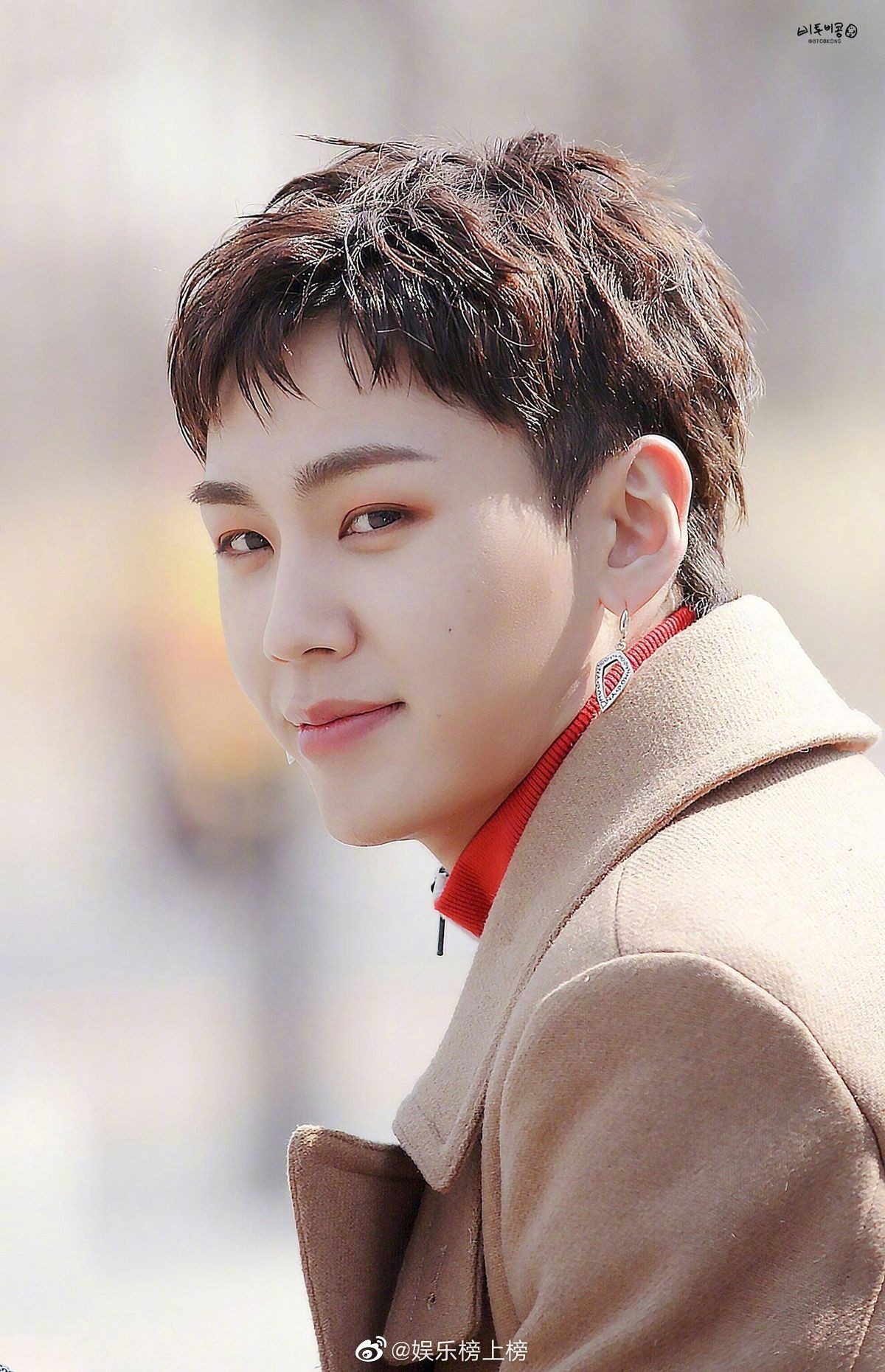 男团组合btob成员郑镒勋长期与熟人一起吸毒