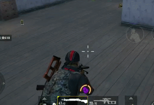 01突击兵很适合喜欢近战刚枪的特种兵,他不仅有加速奔跑,滑铲等能力