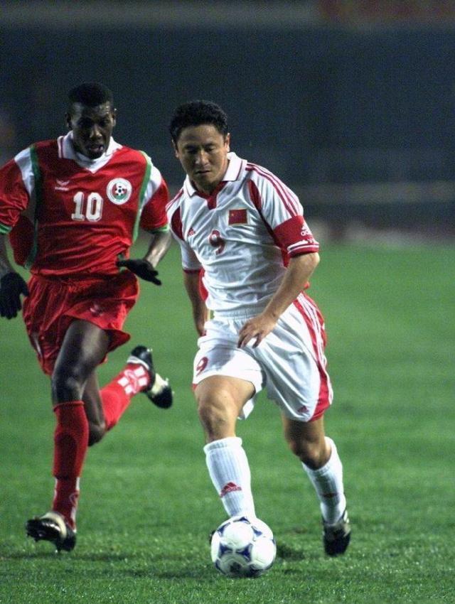 如果01年十强赛伊朗沙特与国足同分一组国足能出线吗?