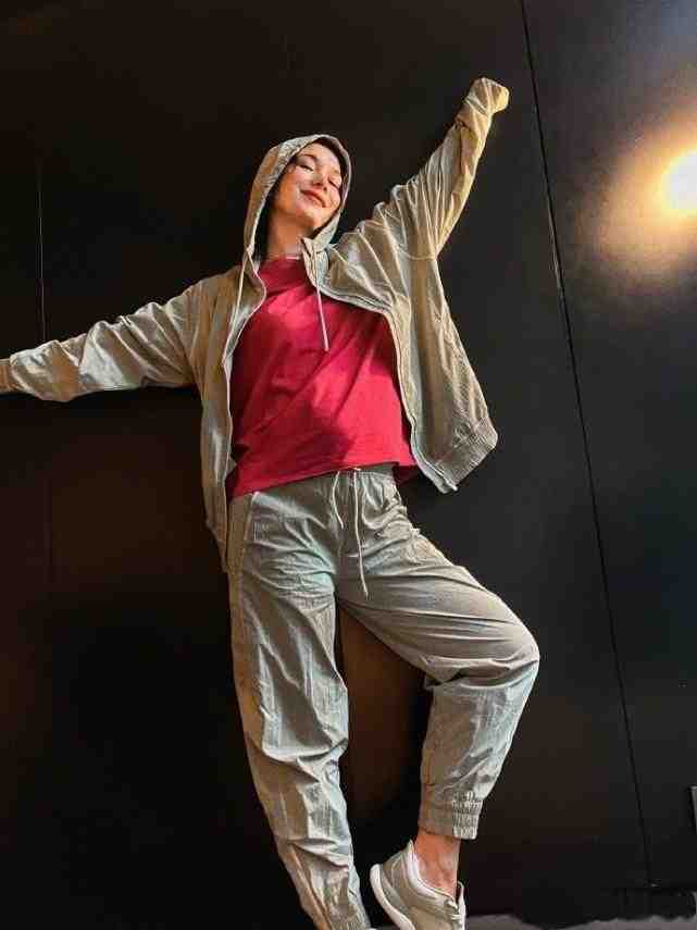 卢靖姗产后首次分享分娩经历，初为人母超激动，感谢韩庚和家人休闲区蓝鸢梦想 - Www.slyday.coM