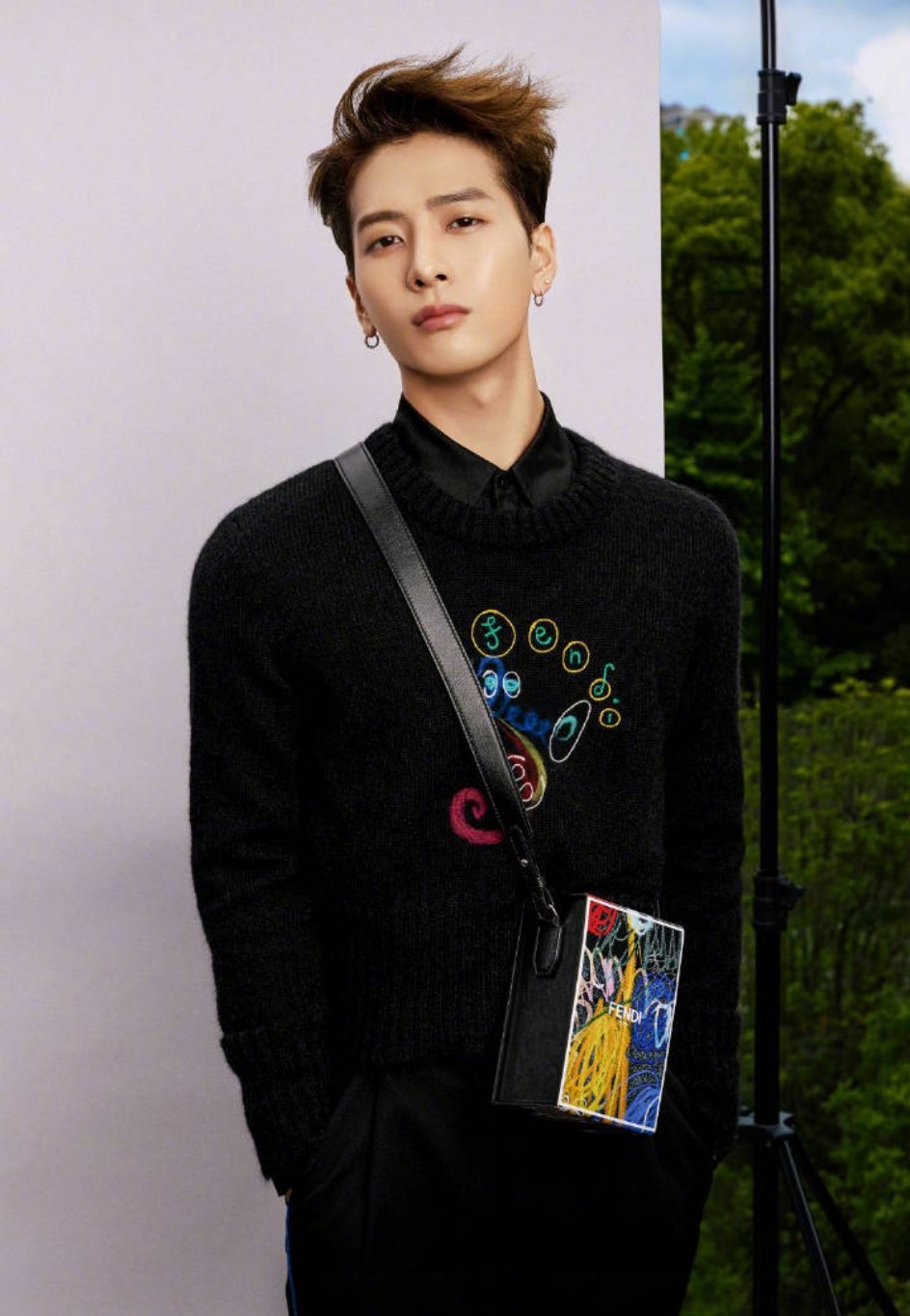 今日份酷盖王嘉尔请注意查收生图状态绝了